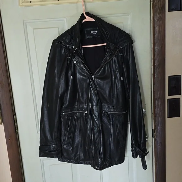 Women's Leather Jacket - Picture 1 of 4